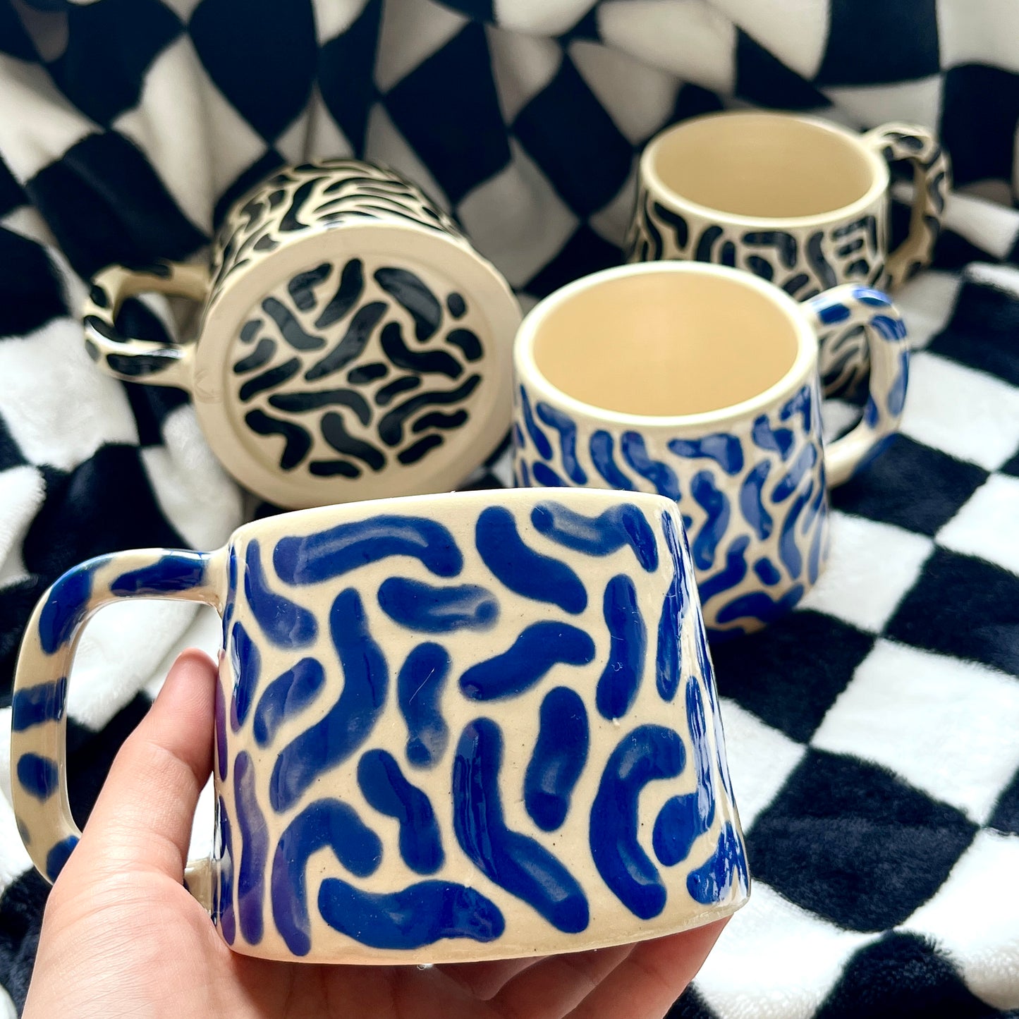 Wiggle mug